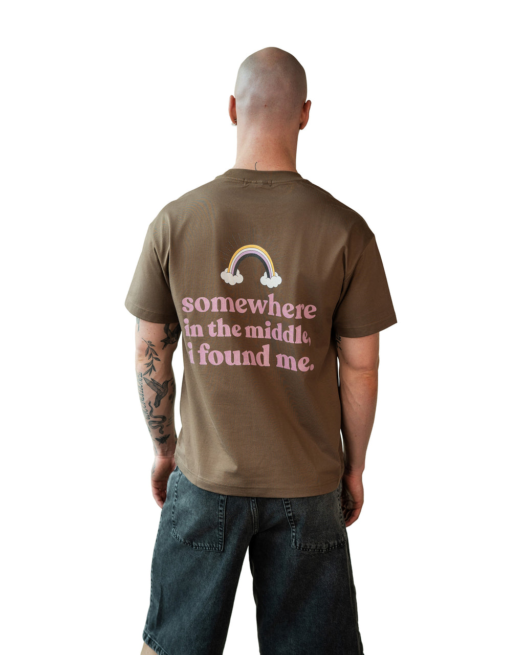 Somewhere in the Middle Tee – Unisex Statement T-Shirt