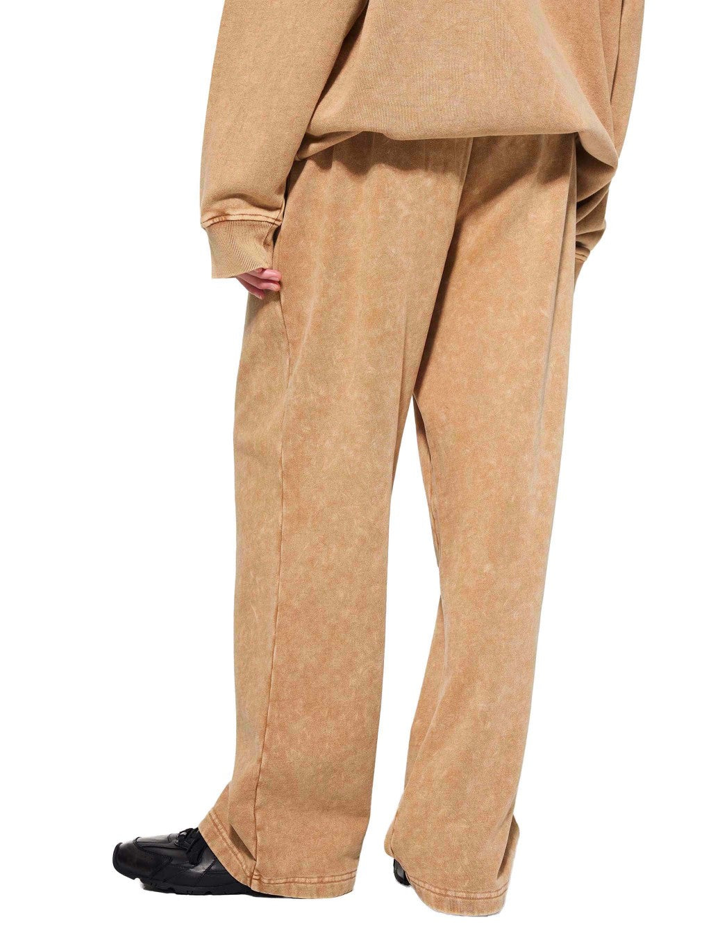 STC. The Winter-Weight Sweatpant